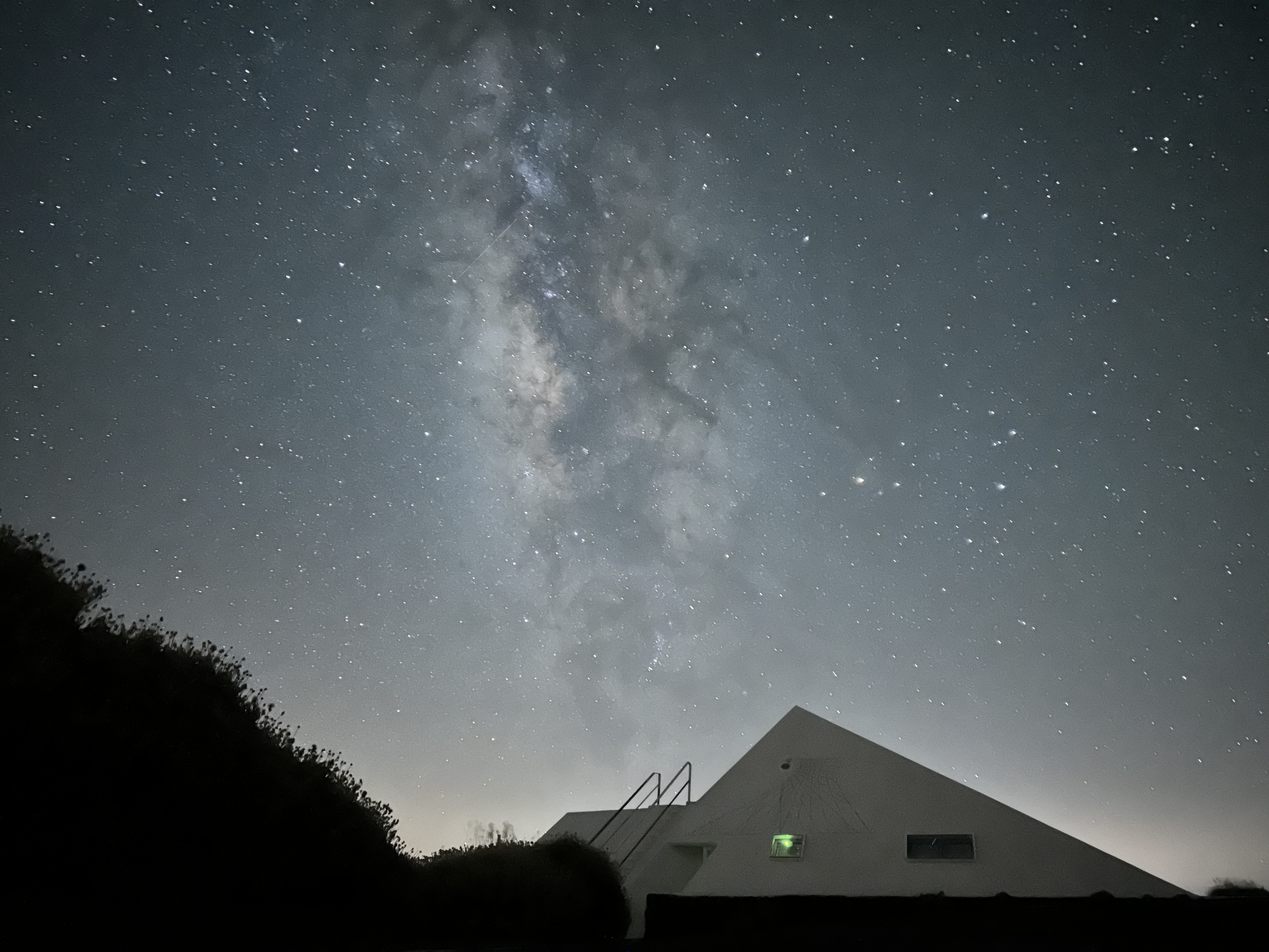 Cool picture of the Milky Way from the Teide Observatory